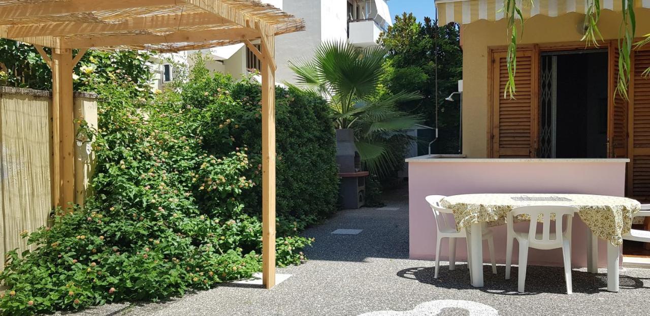 Appartamento Con Giardino Sul Mare Gallipoli Kültér fotó